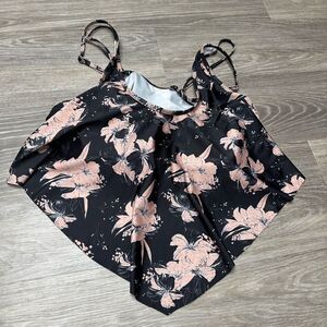 Floral top swimwear size 2XL